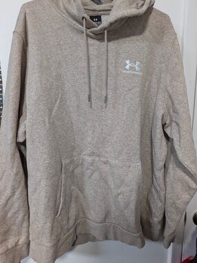Under Armour Men’s Light Beige Pullover Hoodie